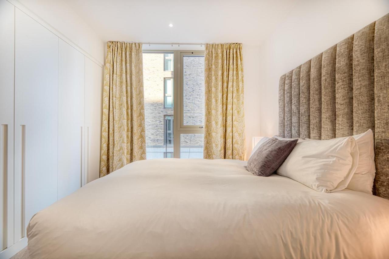 Austin David Apartments Royal Wharf Londen Buitenkant foto
