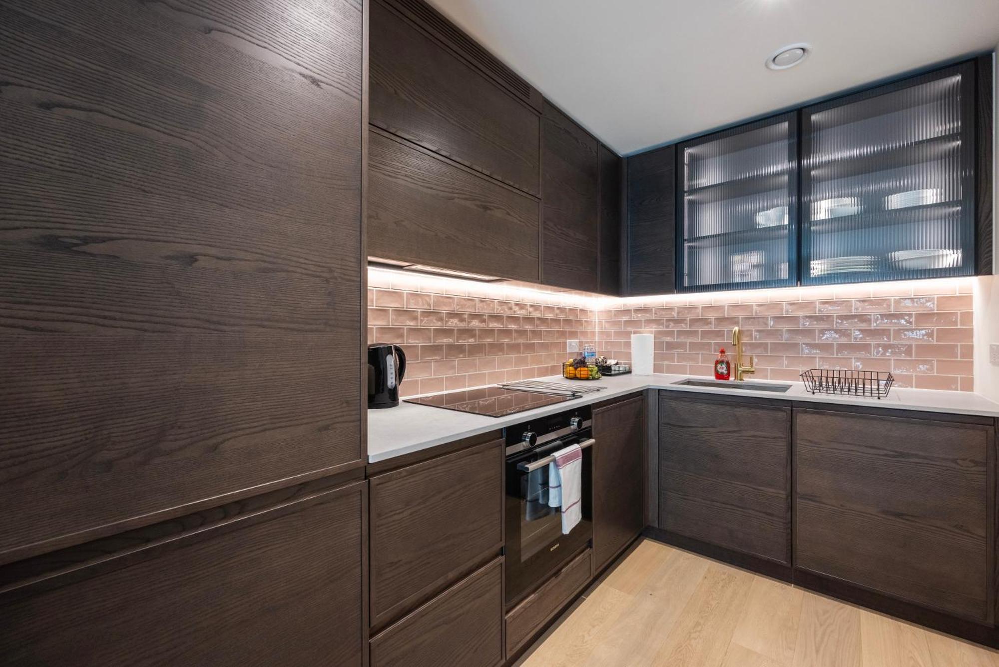 Austin David Apartments Royal Wharf Londen Buitenkant foto